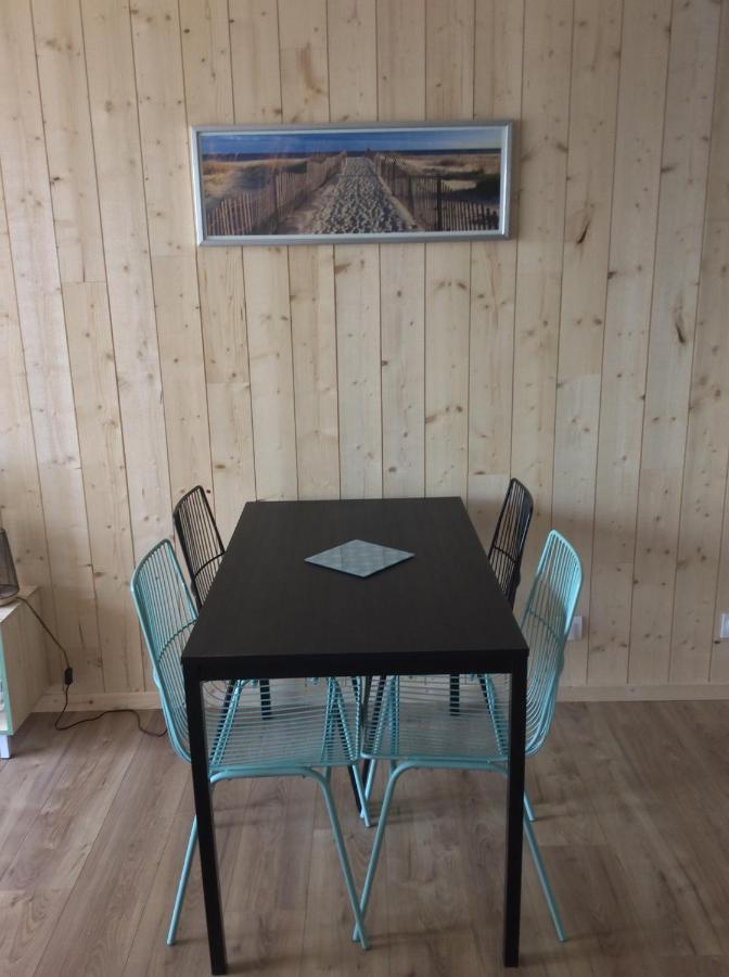 Les Obiones, Vue Laterale Mer, Fort Mahon Plage, Magnifique Studio Cabine 4P, Avec Balcon , Parking Prive Gratuit, Wifi, Classe 2 Etoiles, Exposition Plein Sud En Baie De Somme ภายนอก รูปภาพ