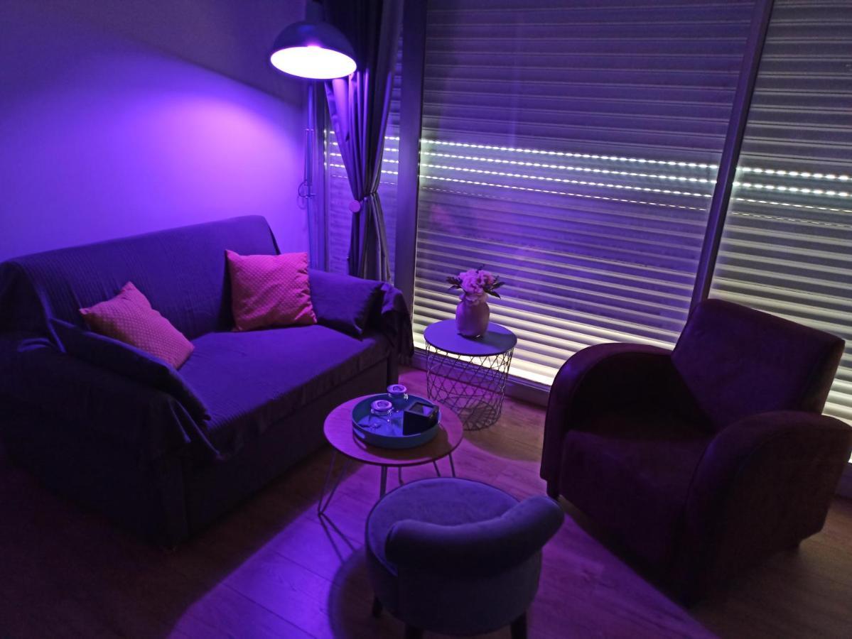Les Obiones, Vue Laterale Mer, Fort Mahon Plage, Magnifique Studio Cabine 4P, Avec Balcon , Parking Prive Gratuit, Wifi, Classe 2 Etoiles, Exposition Plein Sud En Baie De Somme ภายนอก รูปภาพ